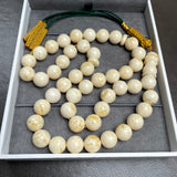 مسبحة من الكهرمان الأبيض مصنوعة يدويًا | 11.8 مم | 42.5 غرام | 45 حبة