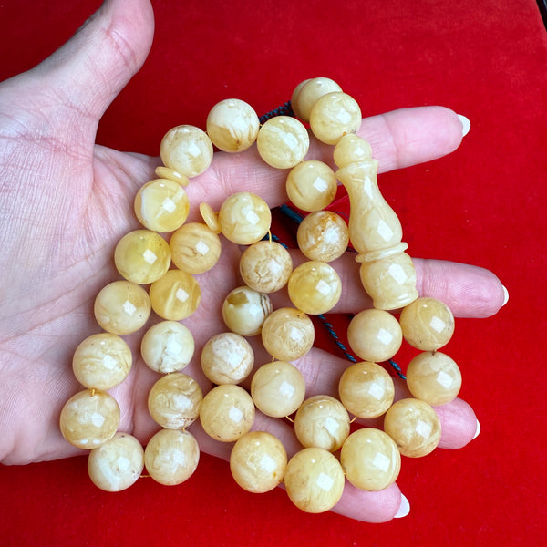 WHITE AMBER MISBAHA 13.9mm 62.1g