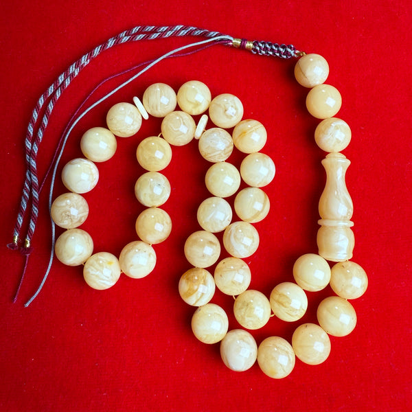 WHITE AMBER MISBAHA 13.3mm 52.3g