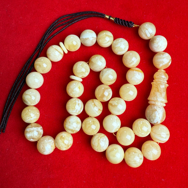 WHITE AMBER MISBAHA 13.7mm 58.3g