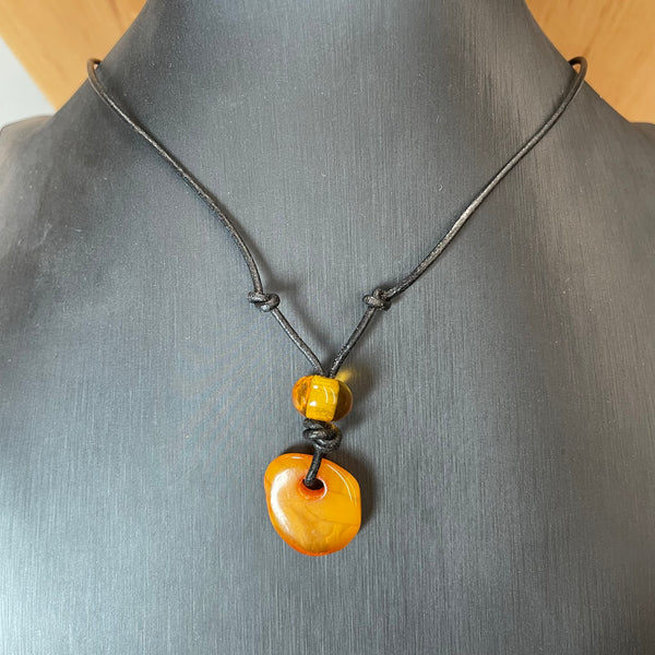 Vintage Natural Amber Pendant Made in EU Baltic Gemstone 2.5g Gift