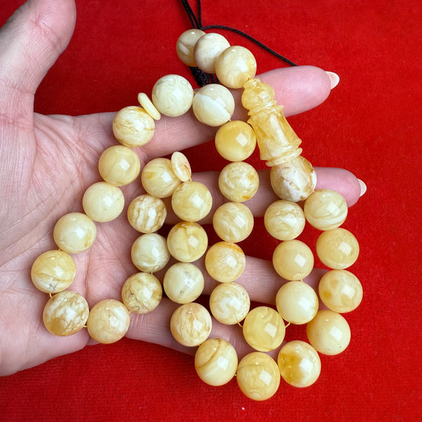WHITE AMBER MISBAHA 13.7mm 58.3g