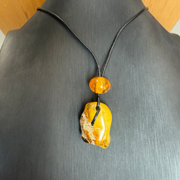 Vintage Natural Amber Pendant Authentic Baltic Gemstone 5.5g Gift