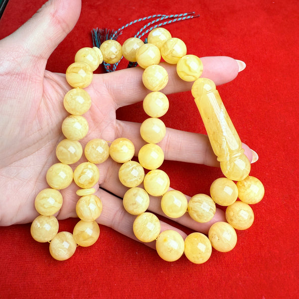 WHITE AMBER MISBAHA 13.8mm 61.9g