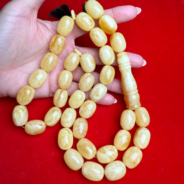 *WHITE EGG SHAPE AMBER MISBAHA 15mm x 20mm 114.2g