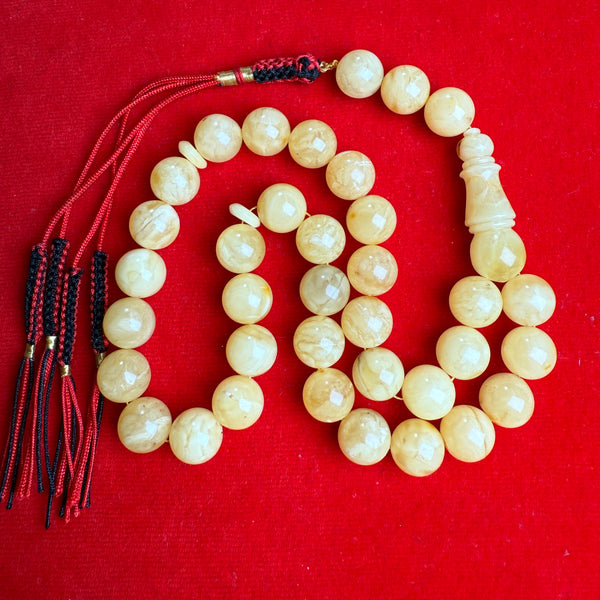 YELLOW WHITE AMBER MISBAHA 12.3mm 42.1g