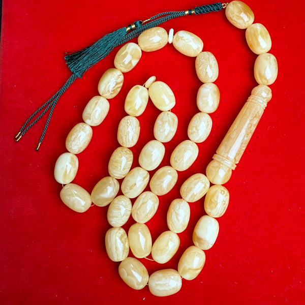 WHITE EGG SHAPE NATURAL AMBER MISBAHA 15mm x 21mm 122g