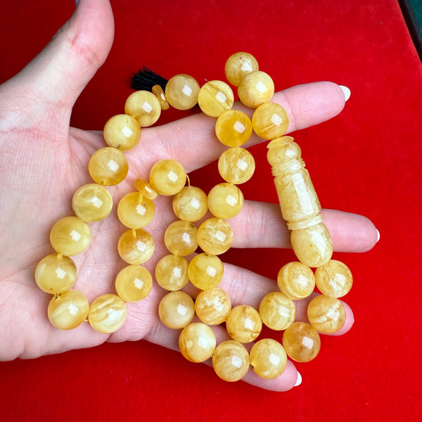 YELLOW WHITE AMBER MISBAHA 13.4mm 57.7g