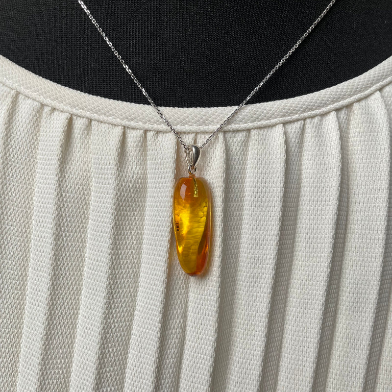 Amber Pendant 925 Sterling Silver Made in Eu Baltic Natural Gemstone 2.5g Gift