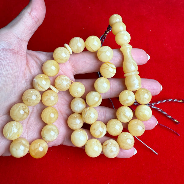 WHITE AMBER MISBAHA 13.3mm 52.3g