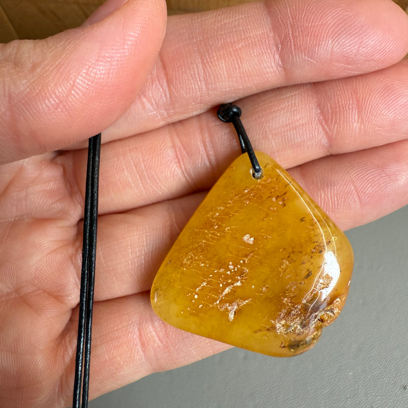 Vintage Natural Amber Pendant Made in EU Baltic Gemstone 4.5 g Gift