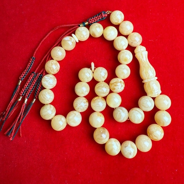 WHITE AMBER MISBAHA 12.6mm 45.5g