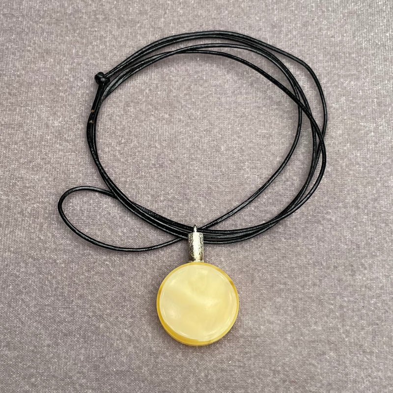 AMBER PENDANT 2,6G